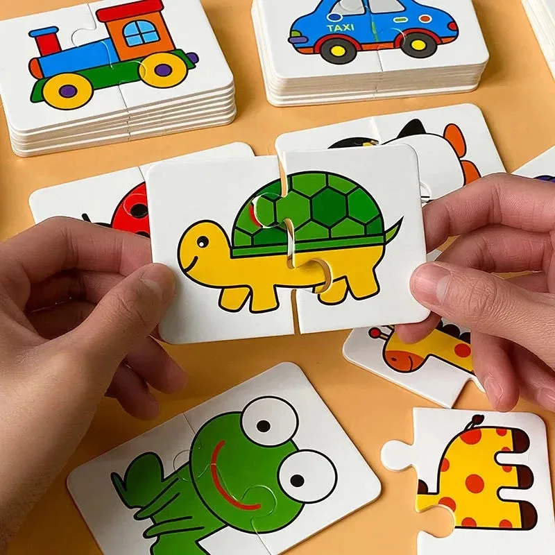 Mãos montando quebra cabeça Montessori colorido com desenhos de animais